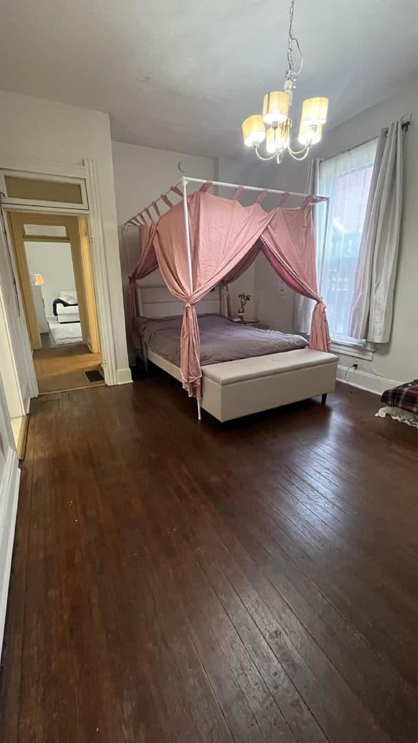 Bloomington House: 317 N. Indiana #2