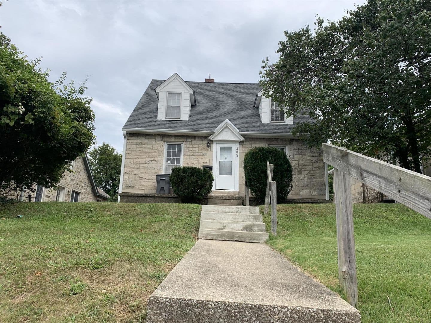 Bloomington House: 405 S. Eagleson