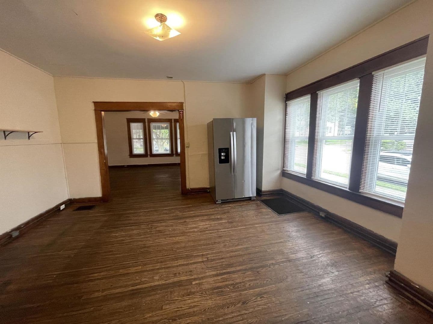 Bloomington House: 320 N. Lincoln