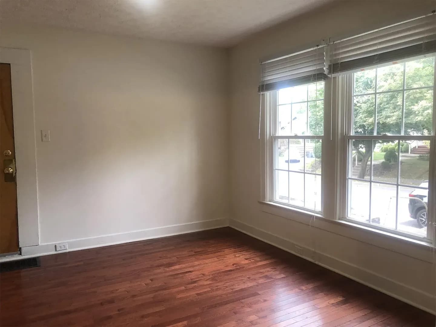 Bloomington House: 714 E 1st St
