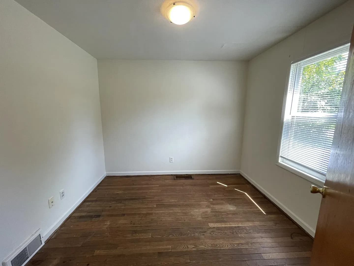 Bloomington House: 403 N. Roosevelt