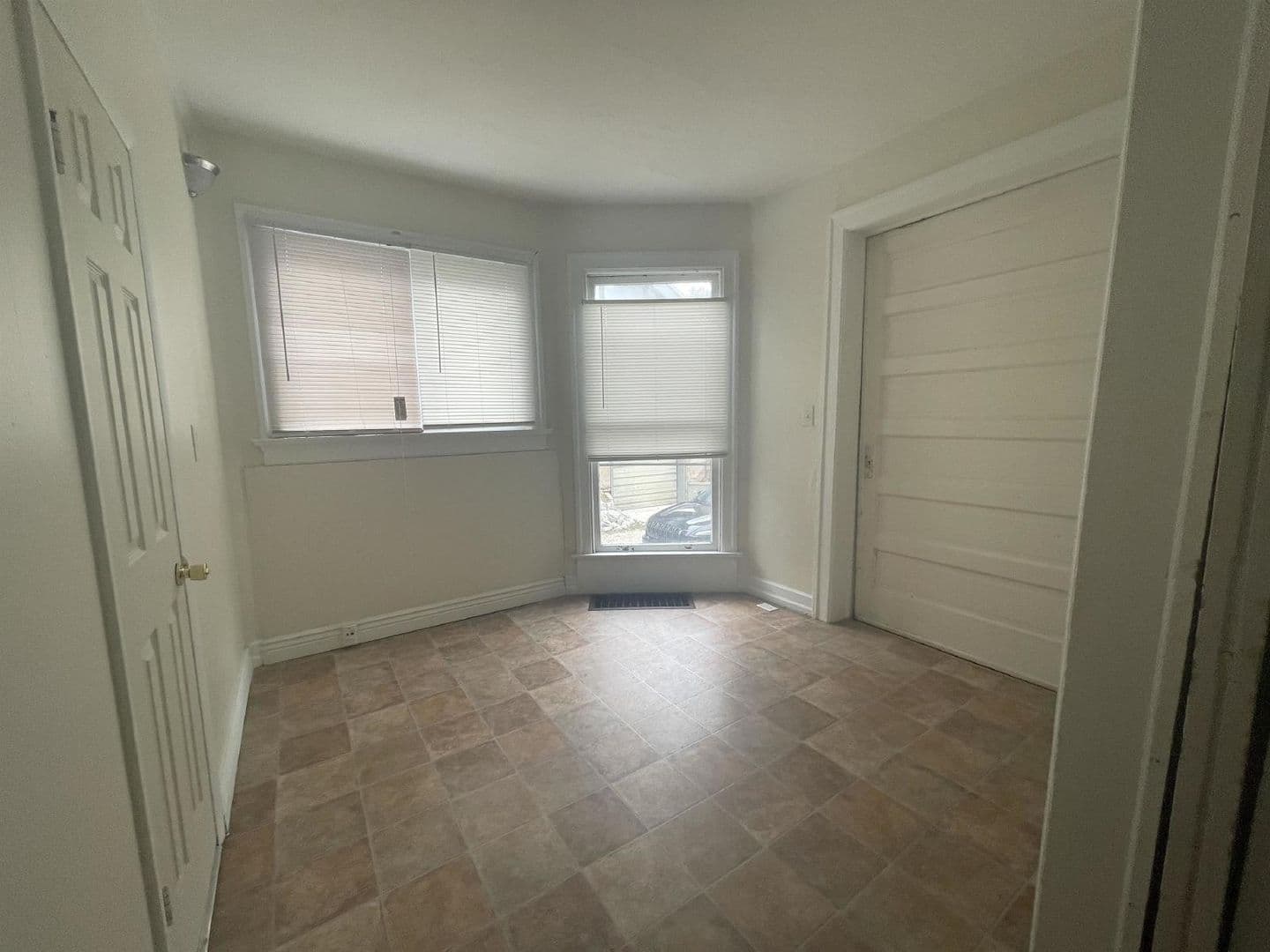 Bloomington House: 401 E. 2nd St.
