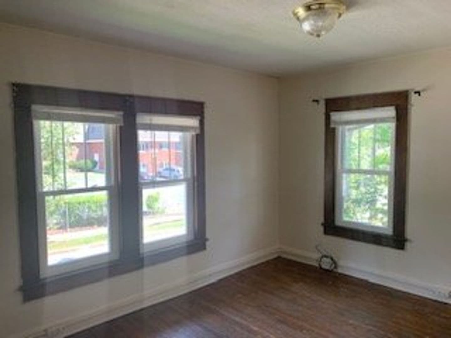Bloomington House: 320 N. Lincoln