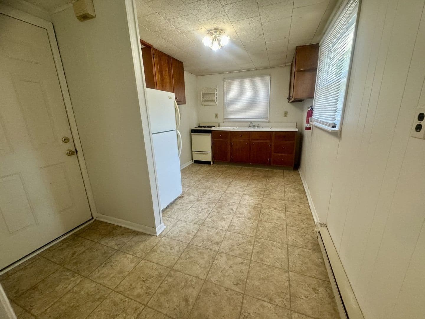 Bloomington Apartment: 416 E. 2nd St.