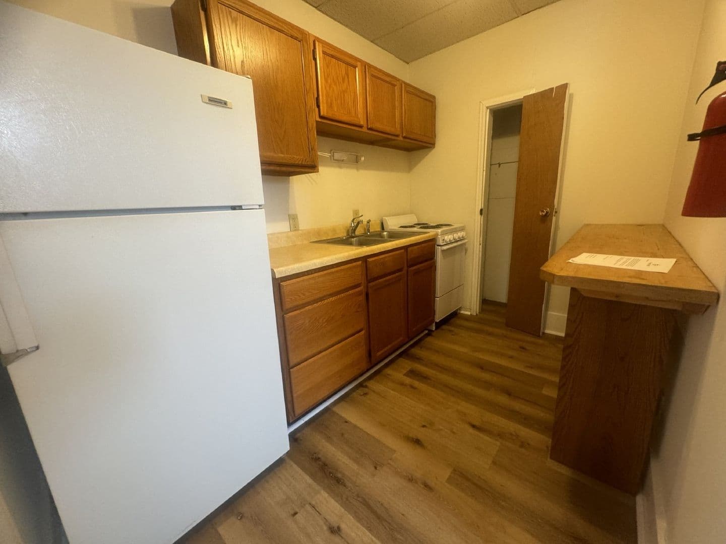 Bloomington Apartment: 416 E. 2nd St.
