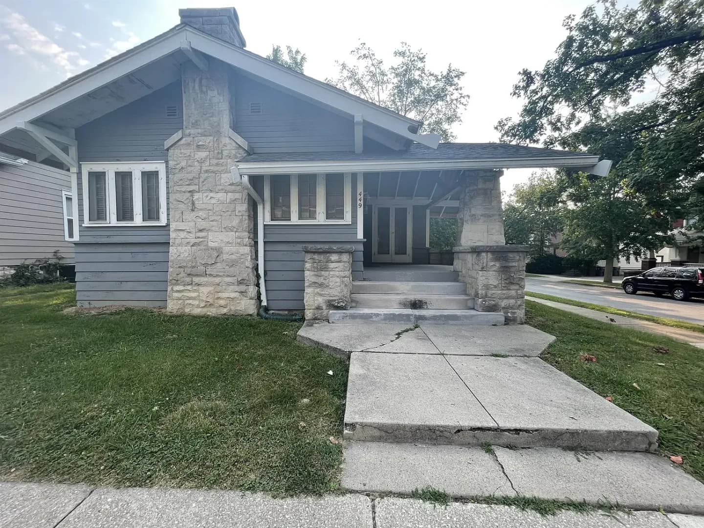 Bloomington House: 449 S Henderson St