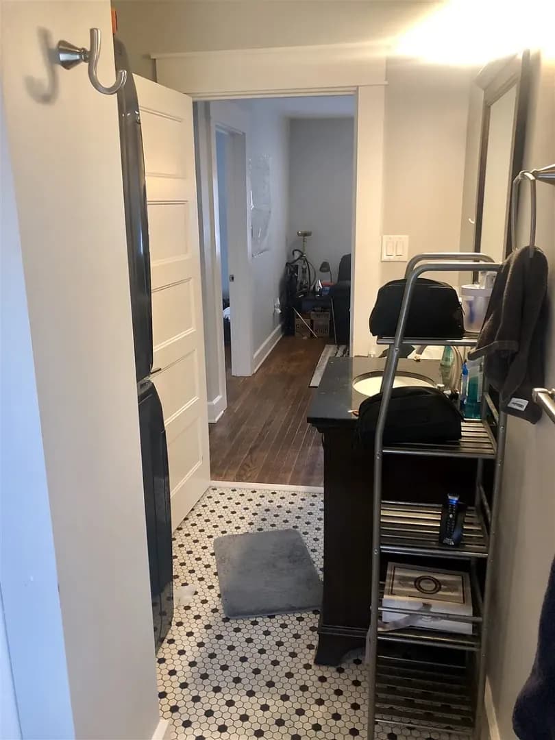 Bloomington Apartment: 729 E Hunter