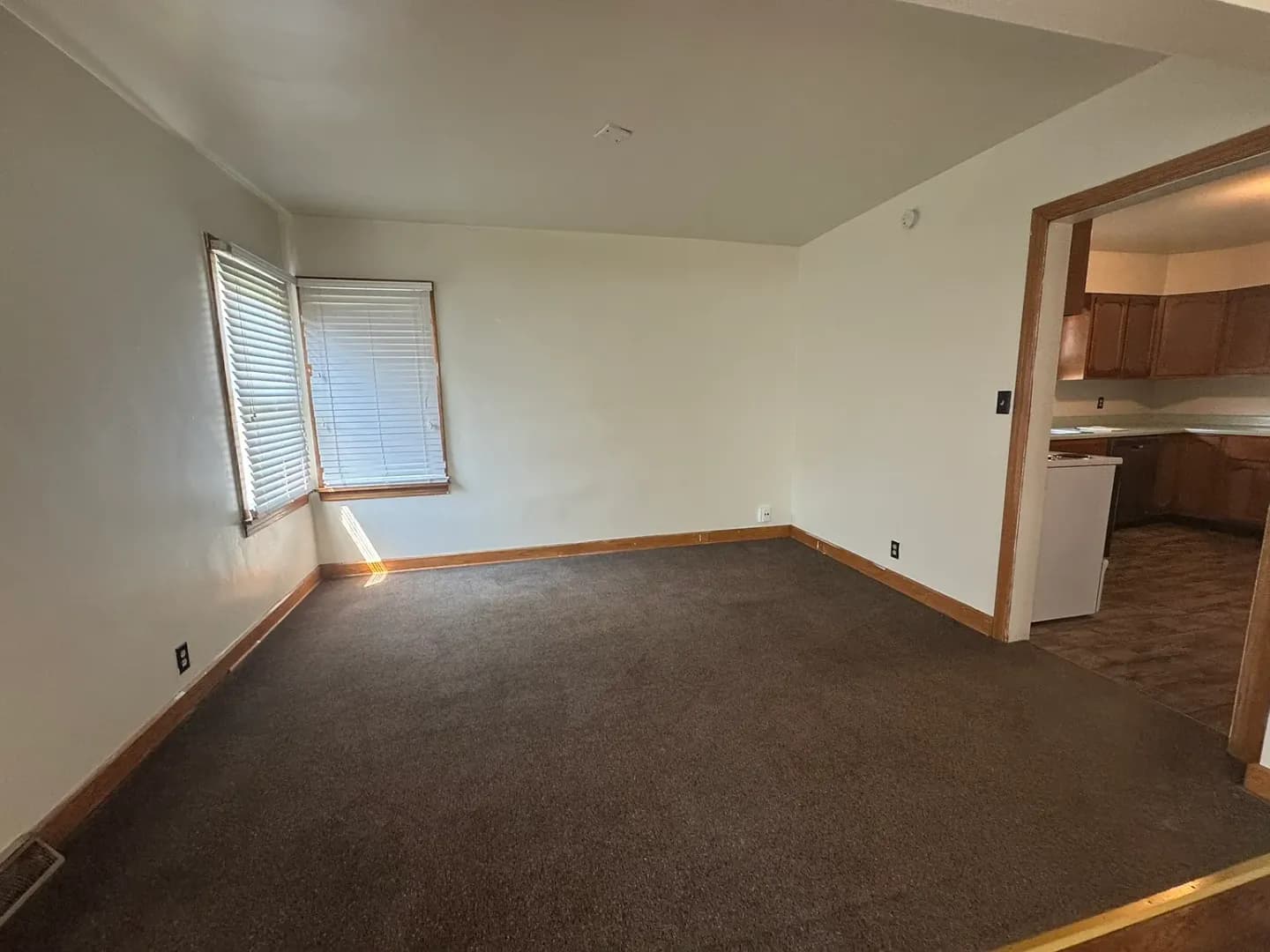 Bloomington House: 805 S Henderson St