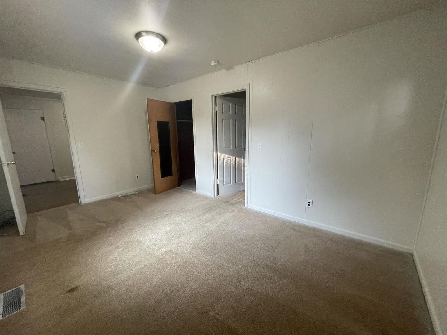 Bloomington House: 207 E. 19th St.