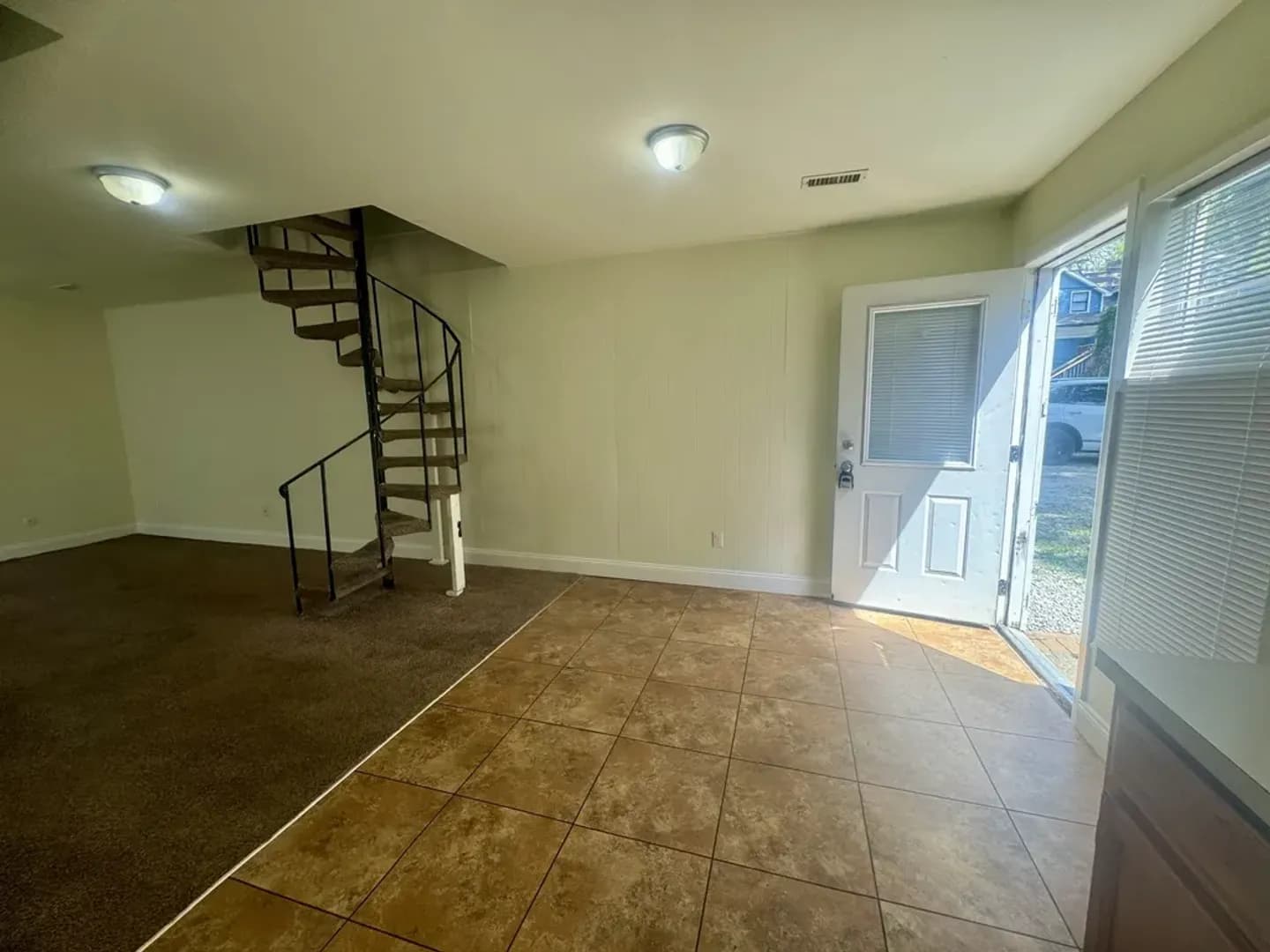Bloomington Apartment: 521 E. 7th St.