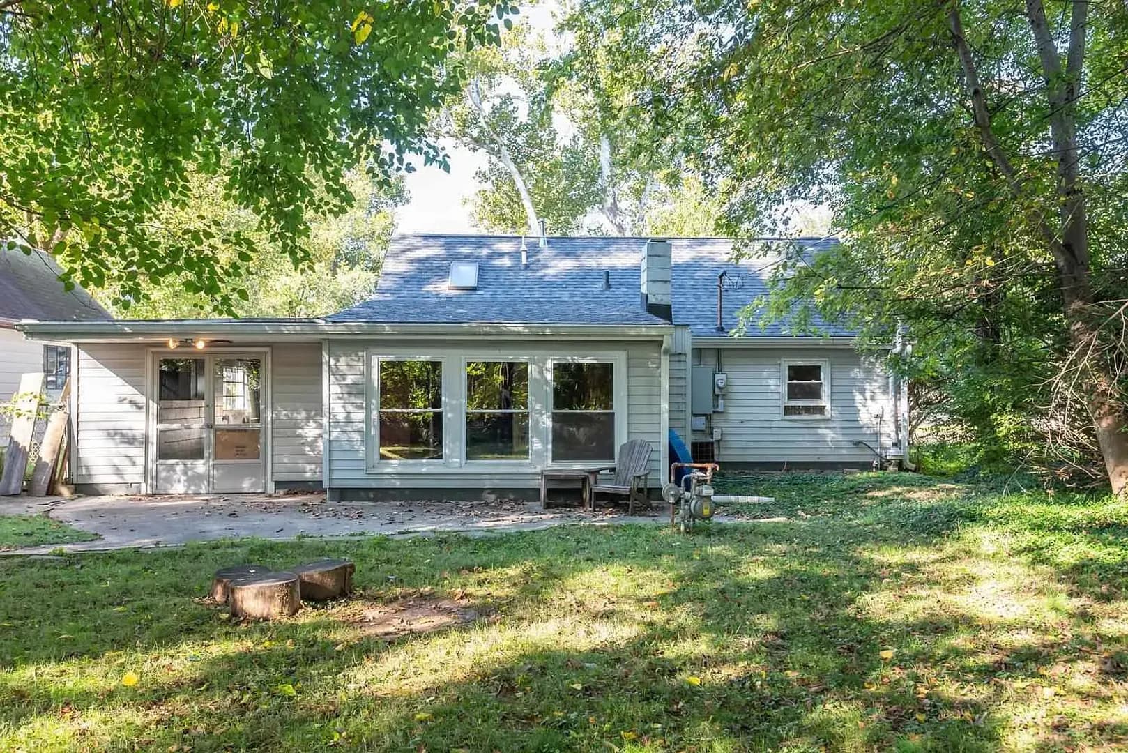 Bloomington House: 817 S Henderson