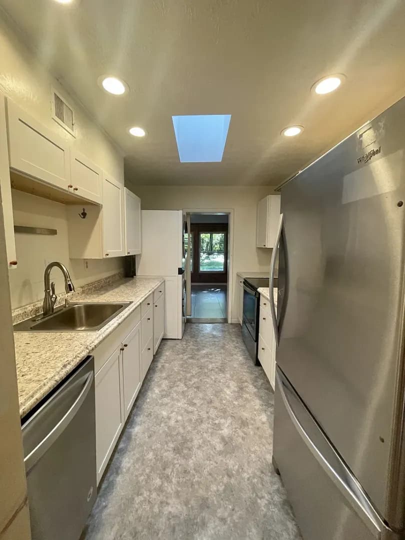 Bloomington House: 817 S Henderson