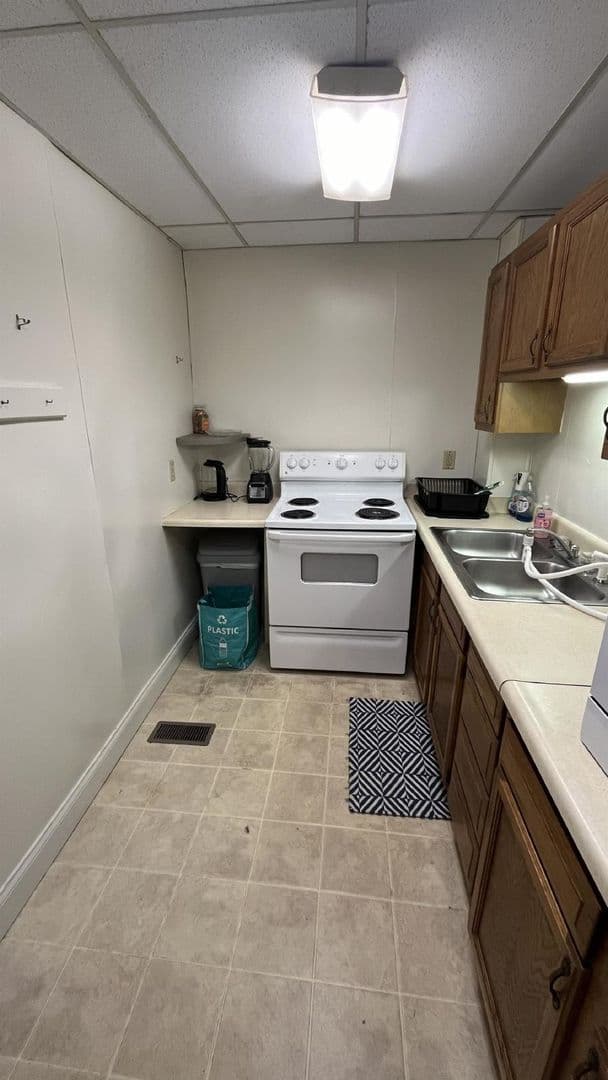 Bloomington House: 317 N. Indiana #2