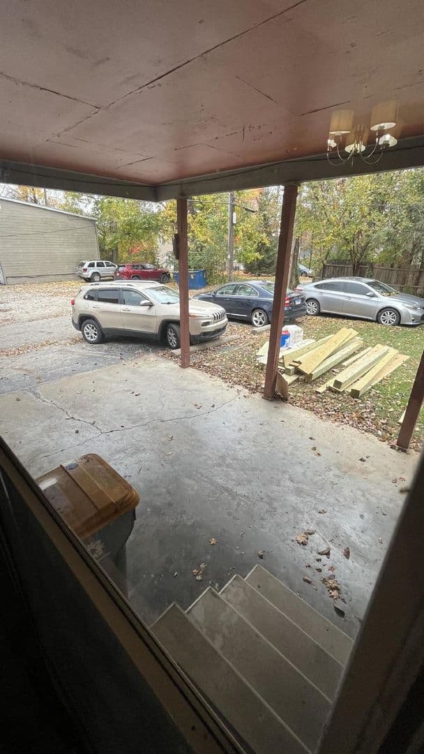 Bloomington House: 317 N. Indiana #2