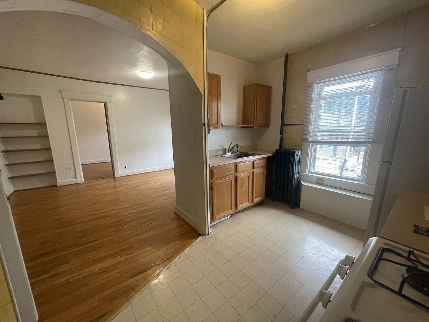 Bloomington Apartment: 420 S. Fess