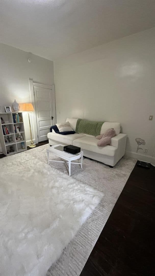Bloomington House: 317 N. Indiana #2