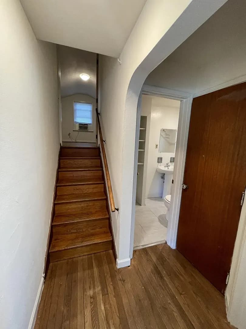 Bloomington House: 403 N. Roosevelt
