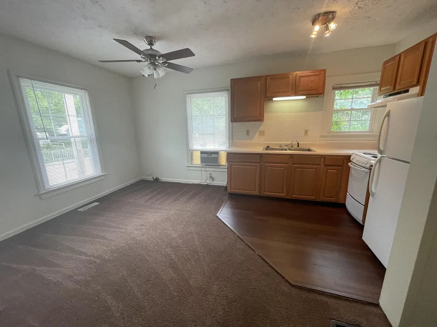 Bloomington House: 714 E 1st St
