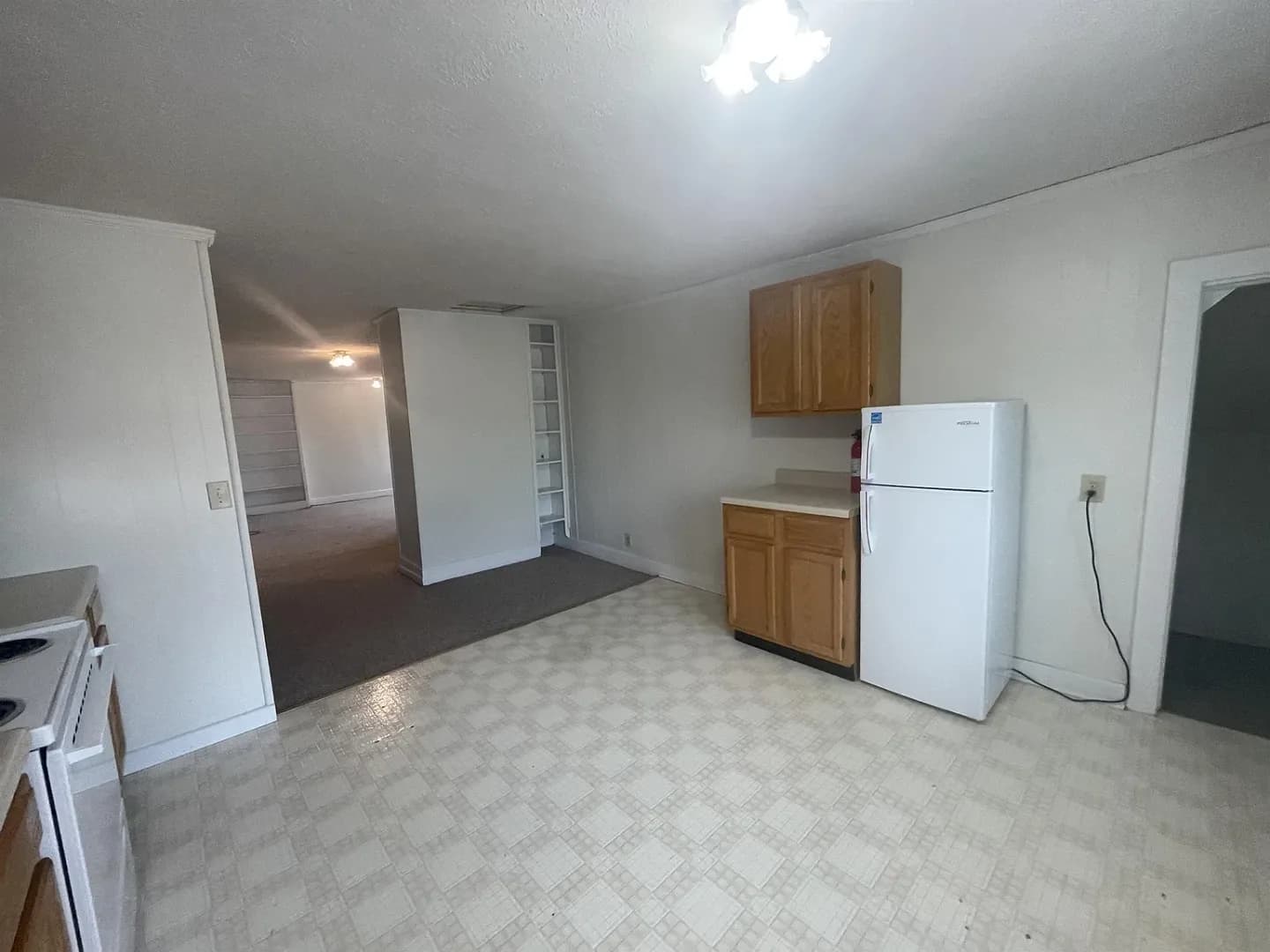 Bloomington Apartment: 420 S. Fess