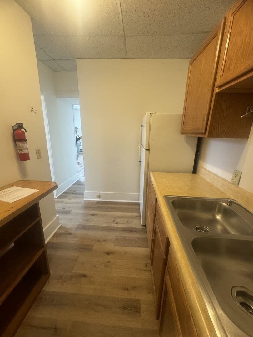 Bloomington Apartment: 416 E. 2nd St.
