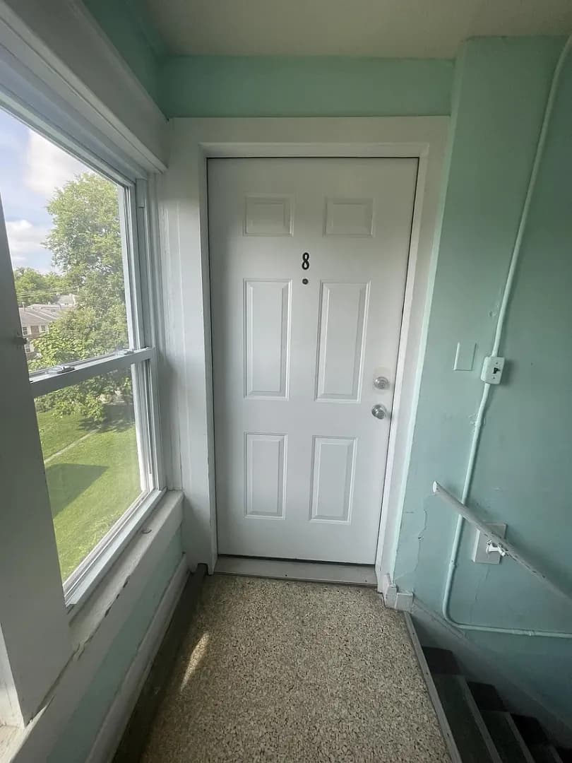 Bloomington Apartment: 420 S. Fess