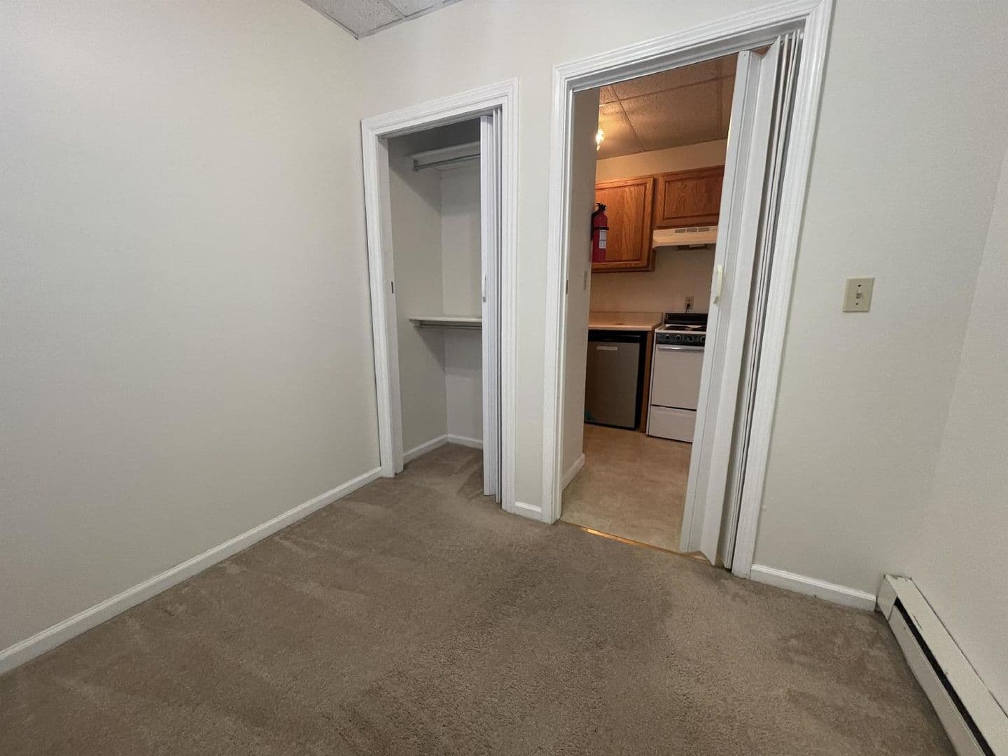 Bloomington Apartment: 416 E. 2nd St.
