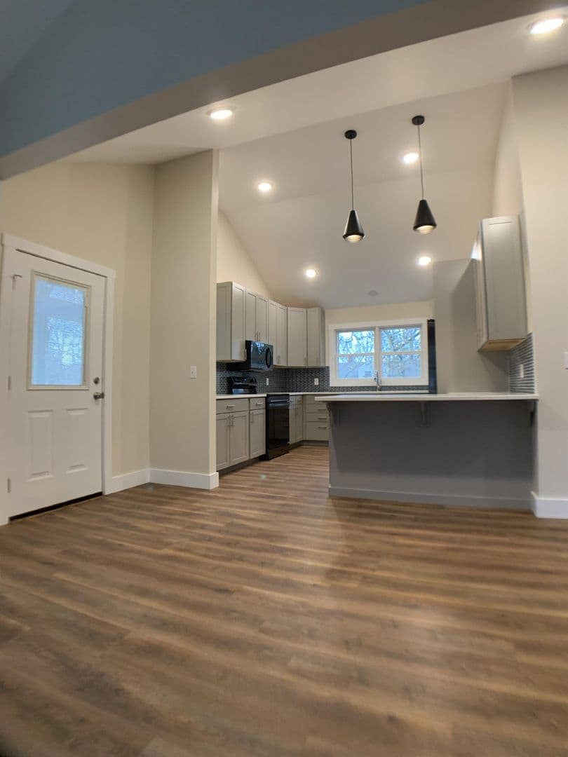 Bloomington House: 1215 E. Hunter Ave.