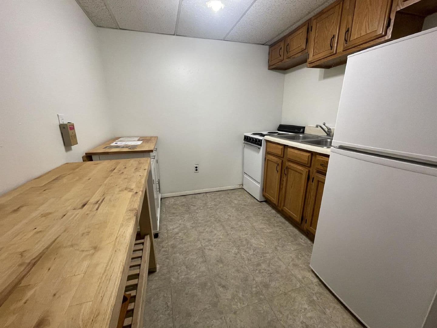 Bloomington Apartment: 416 E. 2nd St.