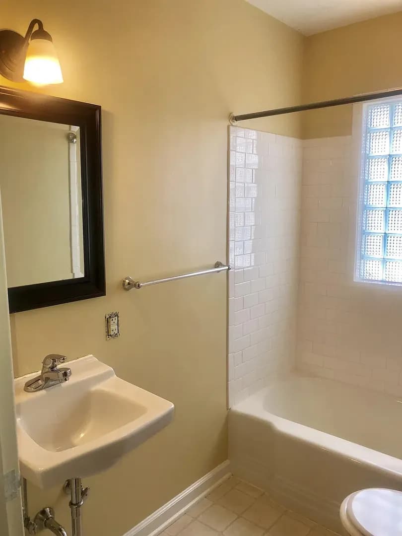 Bloomington House: 510 S Mitchell St
