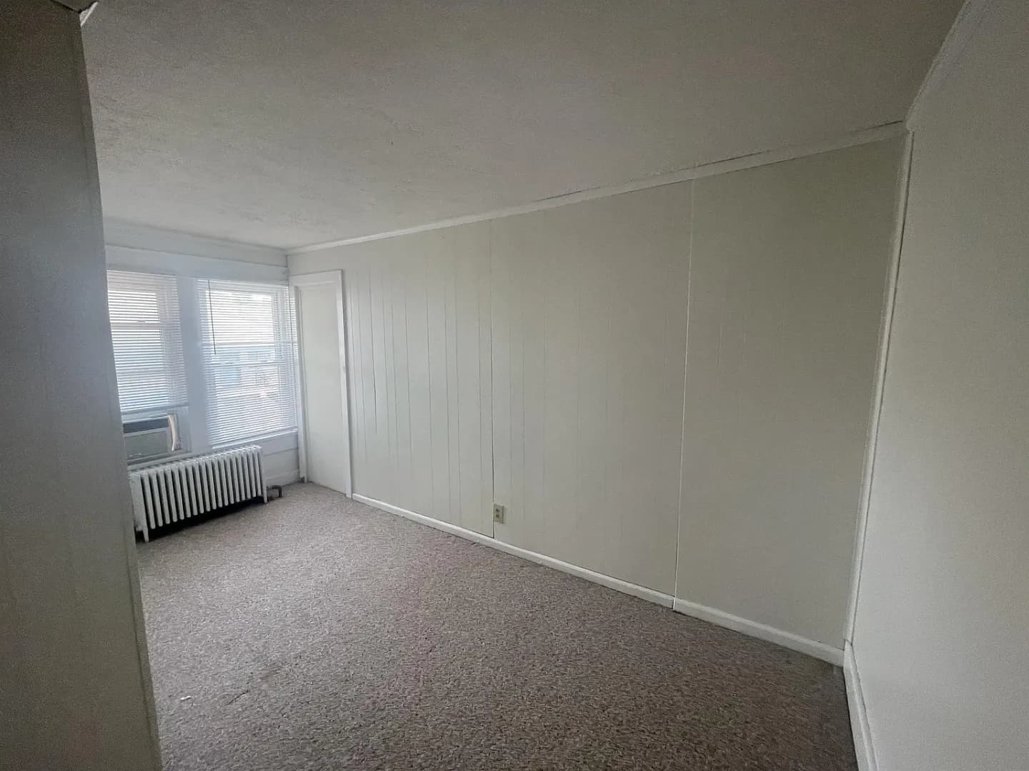 Bloomington Apartment: 420 S. Fess