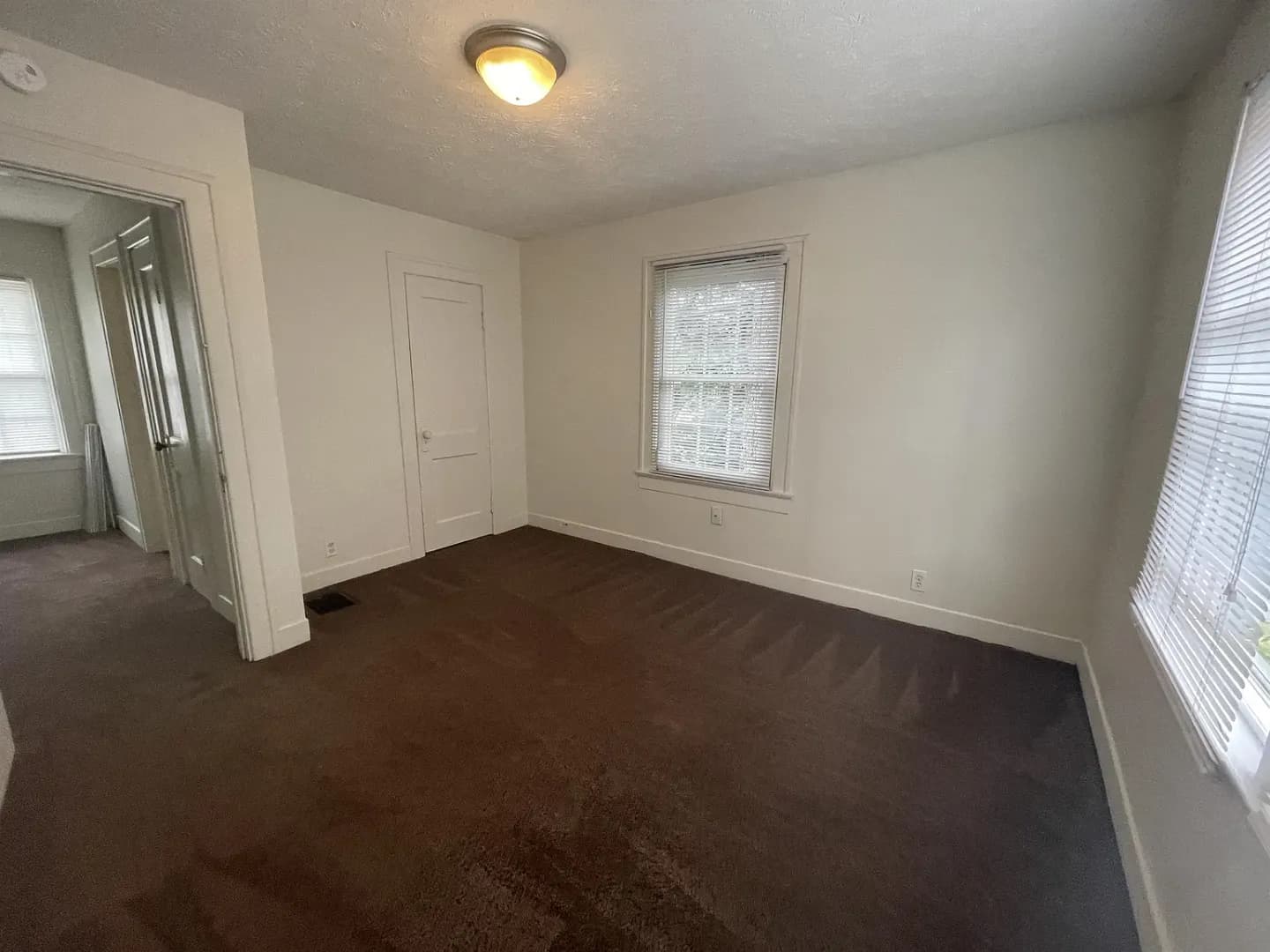 Bloomington House: 714 E 1st St