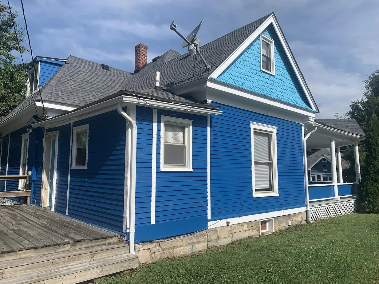 Bloomington House: 500 S Lincoln St