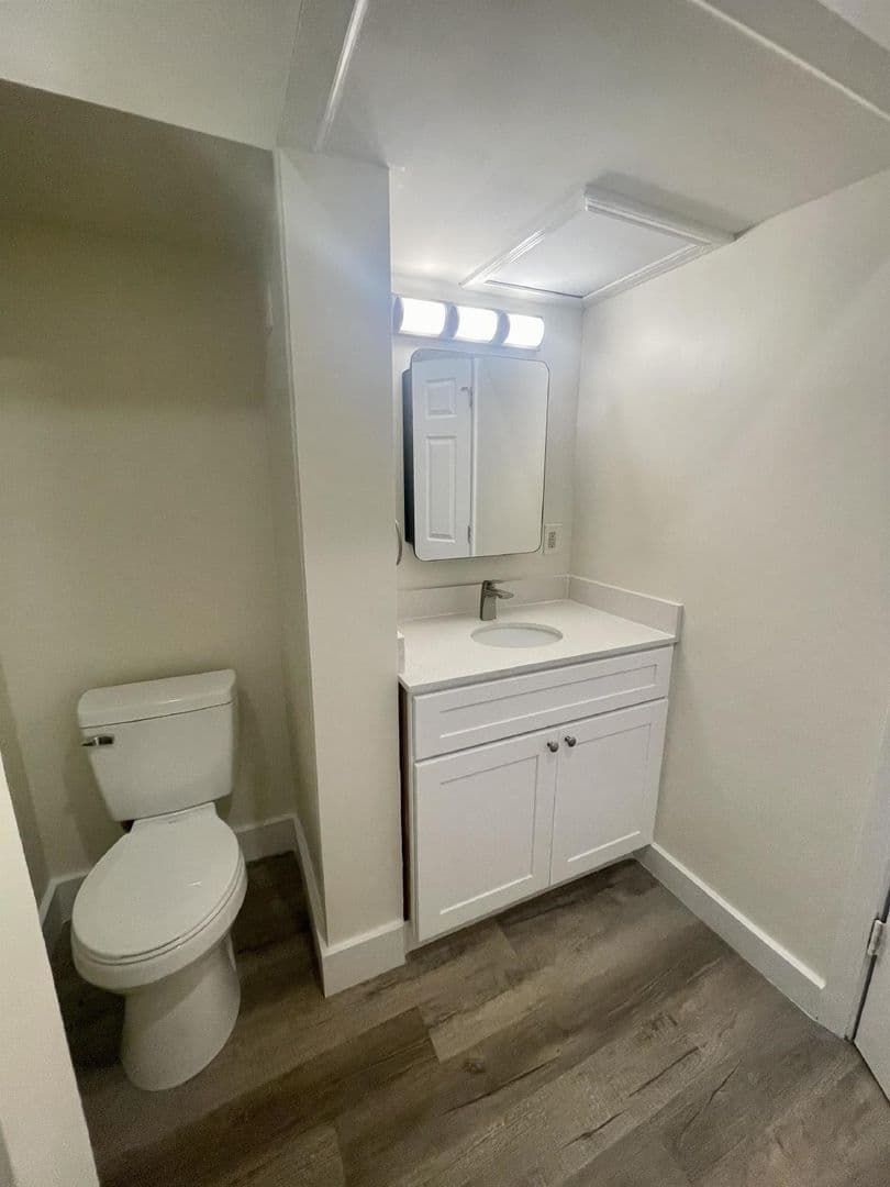 Bloomington House: 403 N. Indiana