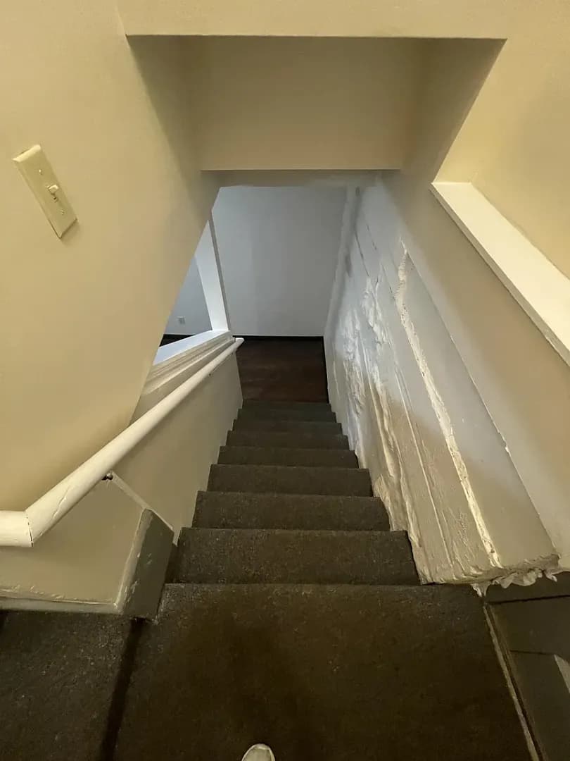 Bloomington House: 449 S Henderson St