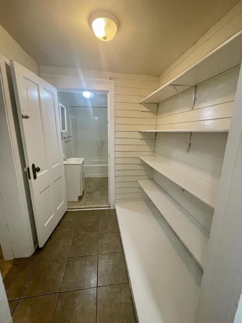 Bloomington House: 211 E. 2nd St.