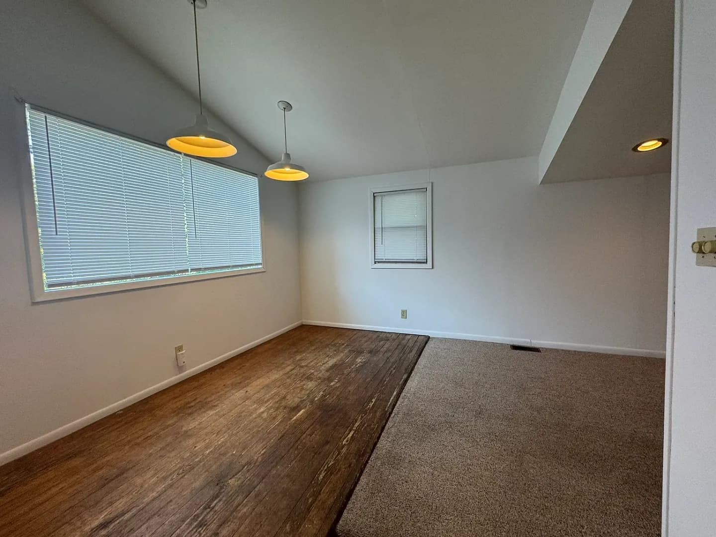 Bloomington House: 420 S Woodlawn Ave