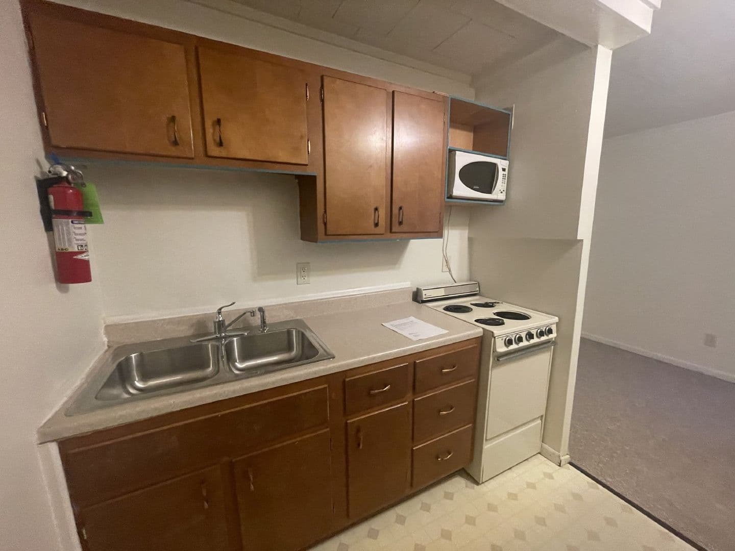 Bloomington Apartment: 416 E. 2nd St.