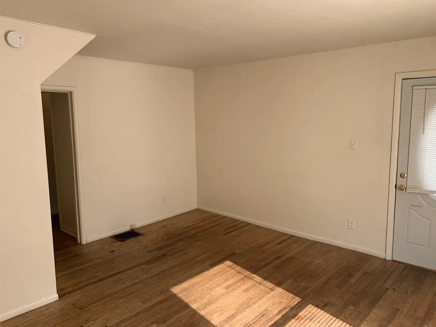 Bloomington House: 500 S Lincoln St