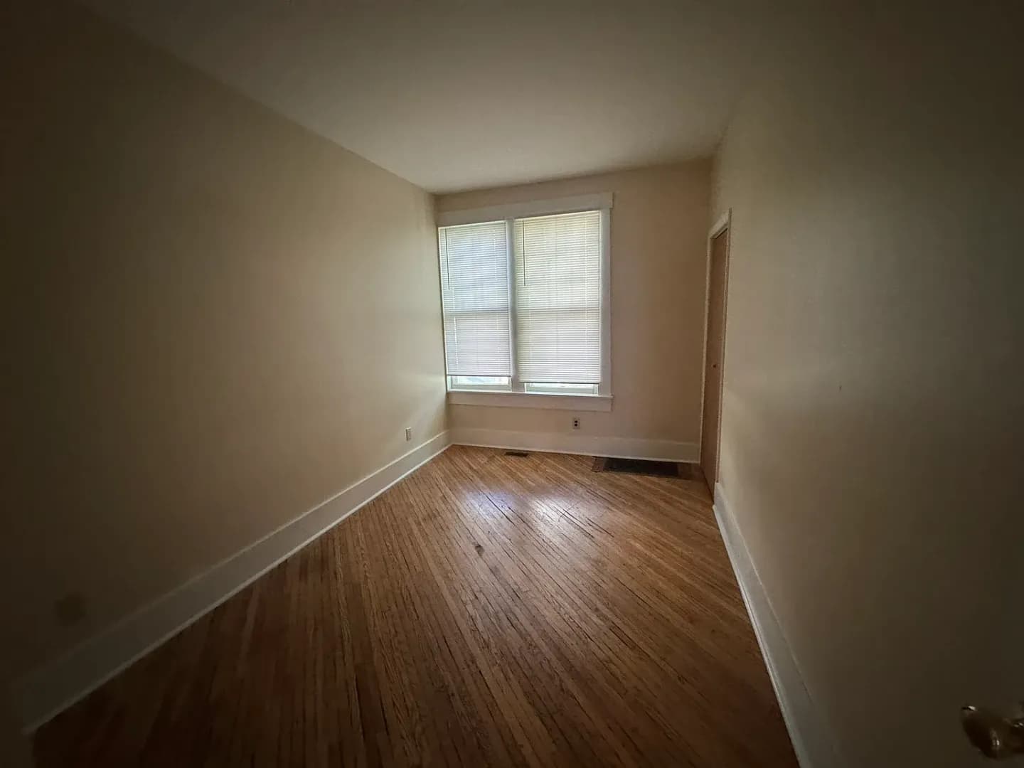 Bloomington House: 420 S Woodlawn Ave
