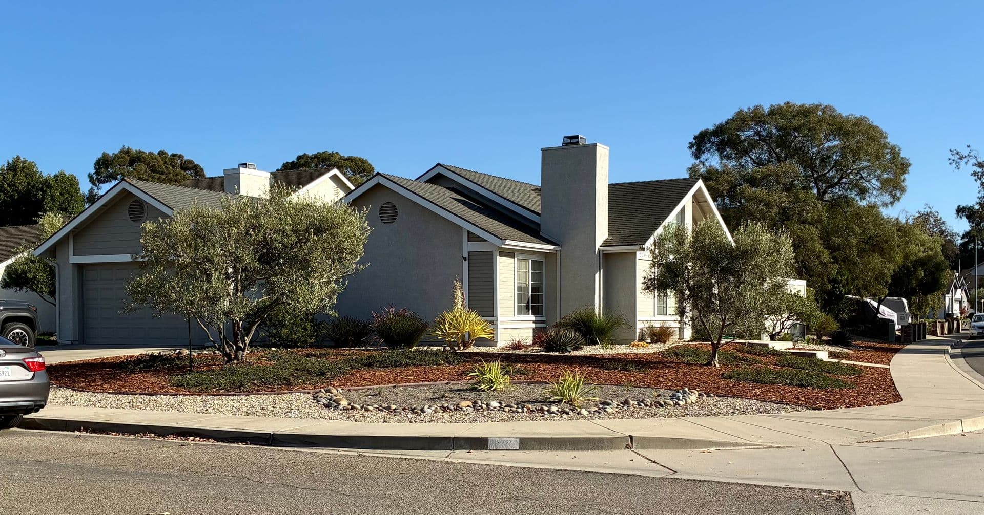 Santa Maria House: 4468 Kenneth Ave.
