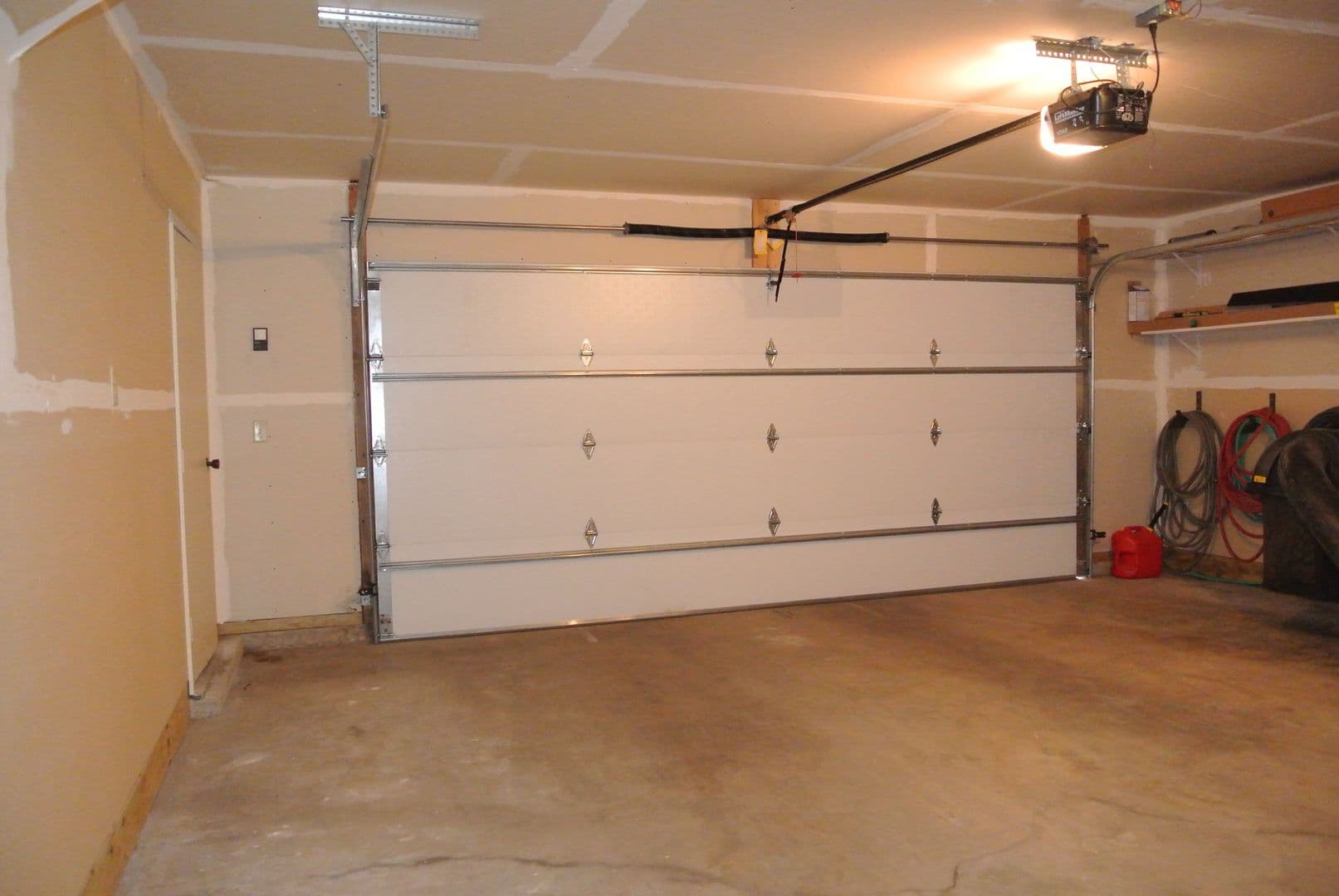 Minot Apartment: 1405 2nd Ave SW