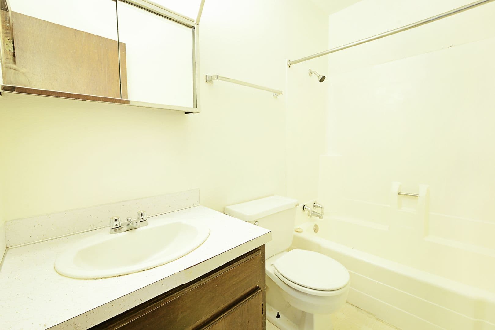 Minot Apartment: 601 Maple Street