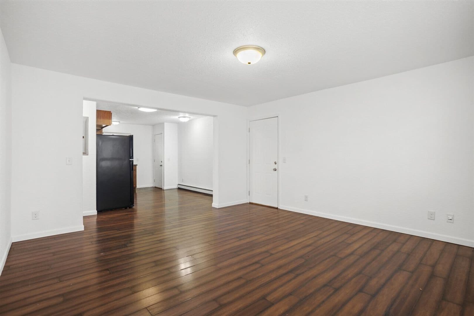 Minot Apartment: 225 19th St SE