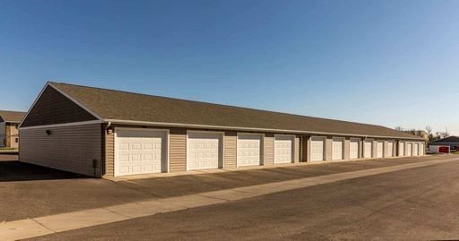 Minot Apartment: Northfield