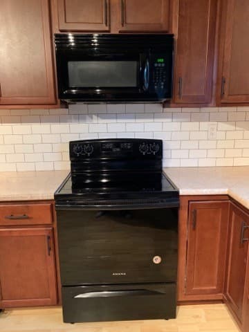 Minot House: 522 25th Ave NW