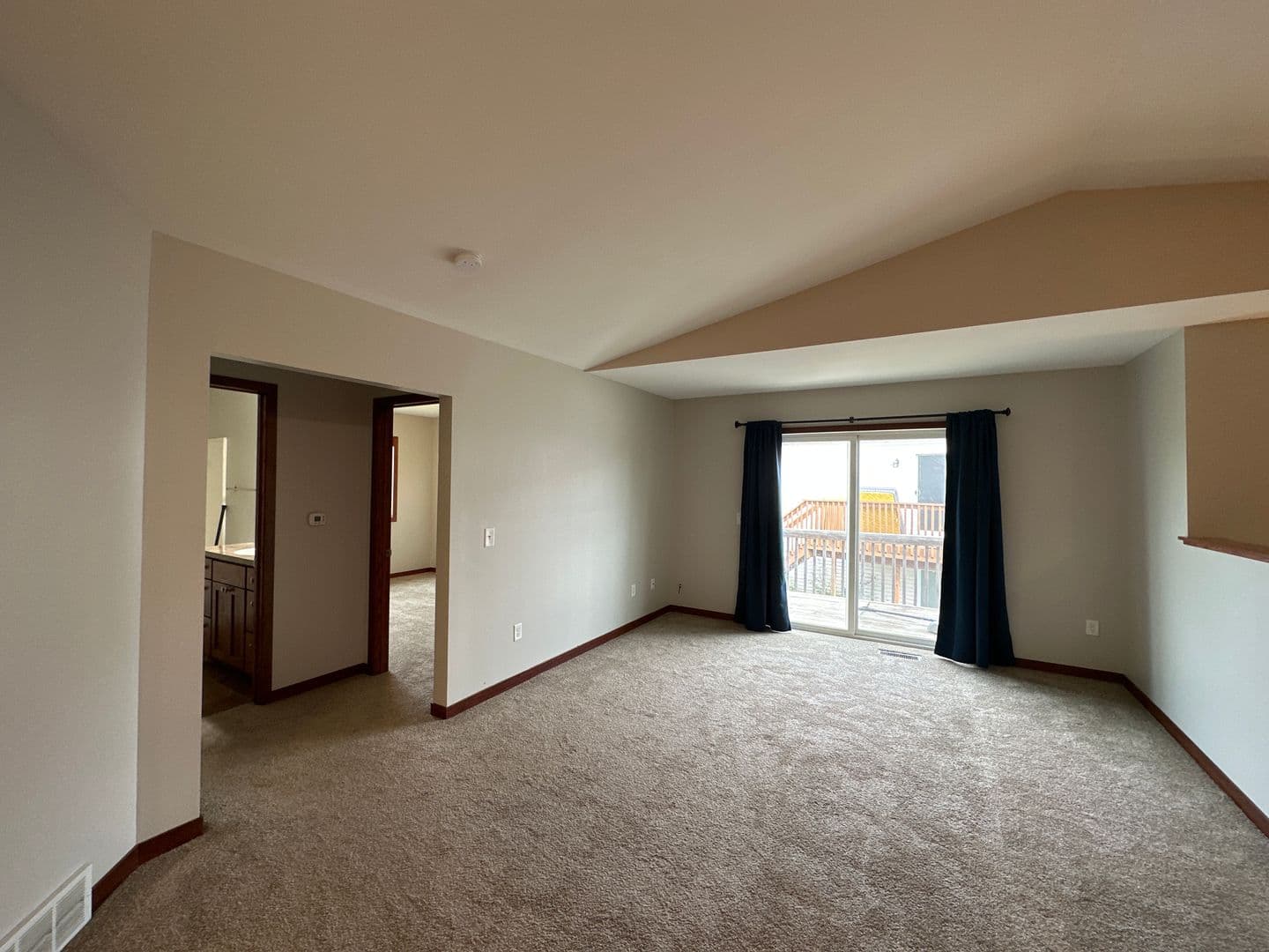 Minot House: 111 Mulberry Loop