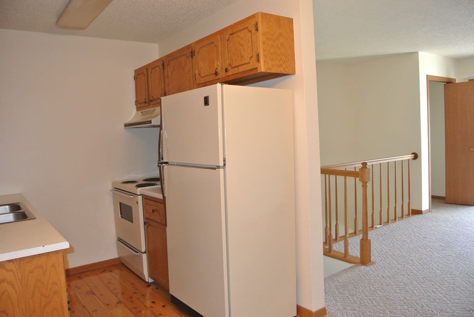 Minot Apartment: 1405 2nd Ave SW