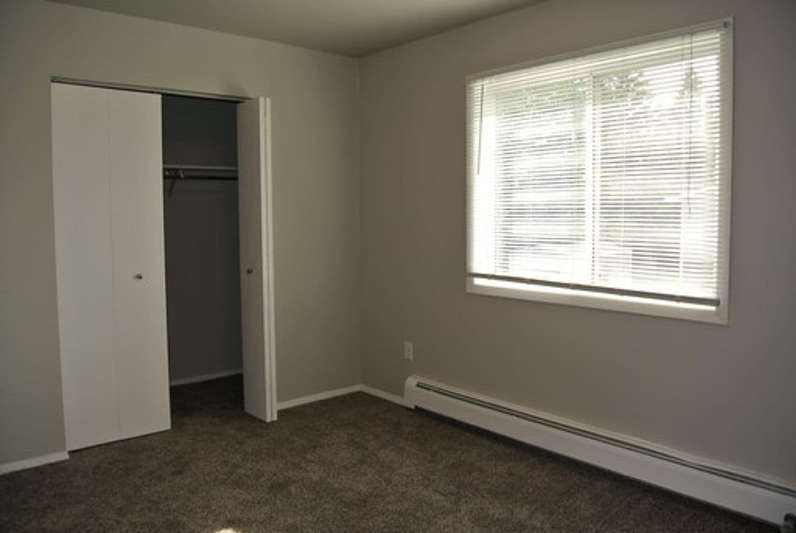 Minot Apartment: 1810 South Main