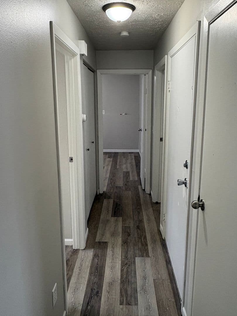 Minot Apartment: 2001/2003 Skyline Drive
