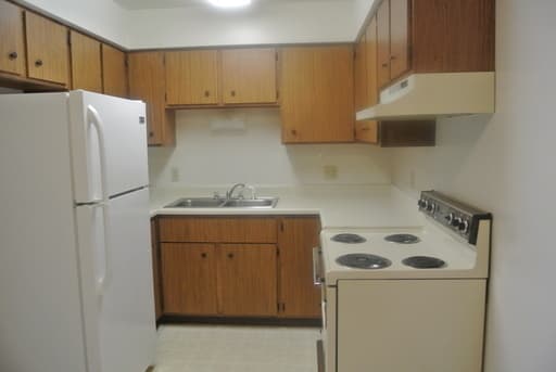 Minot Apartment: 1440 32nd Ave SW